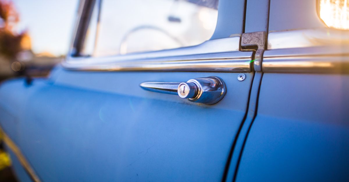 Emergency car lockout service that comes to you — no dealer visit required — Cloisters locksmith NYC