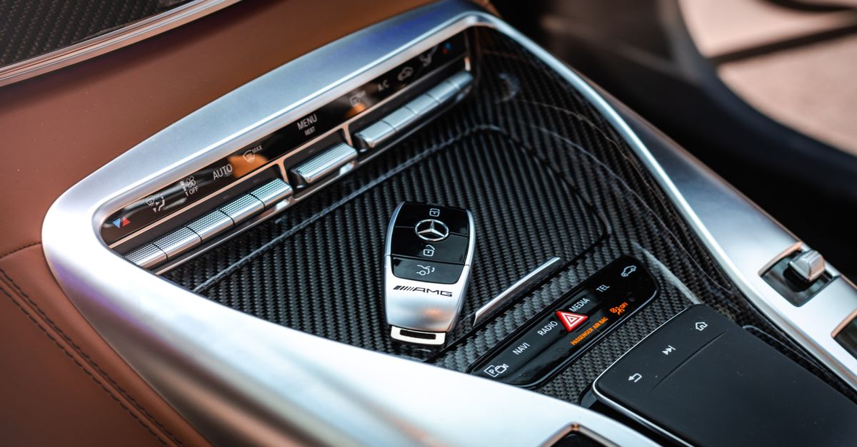 Car key programming explained without the jargon — Cloisters locksmith NYC